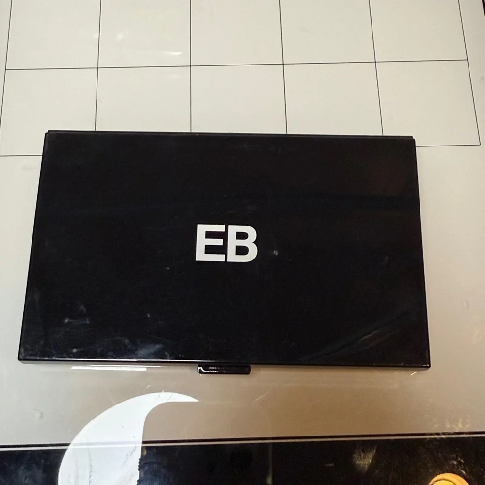 Edward Bess back to basics palette